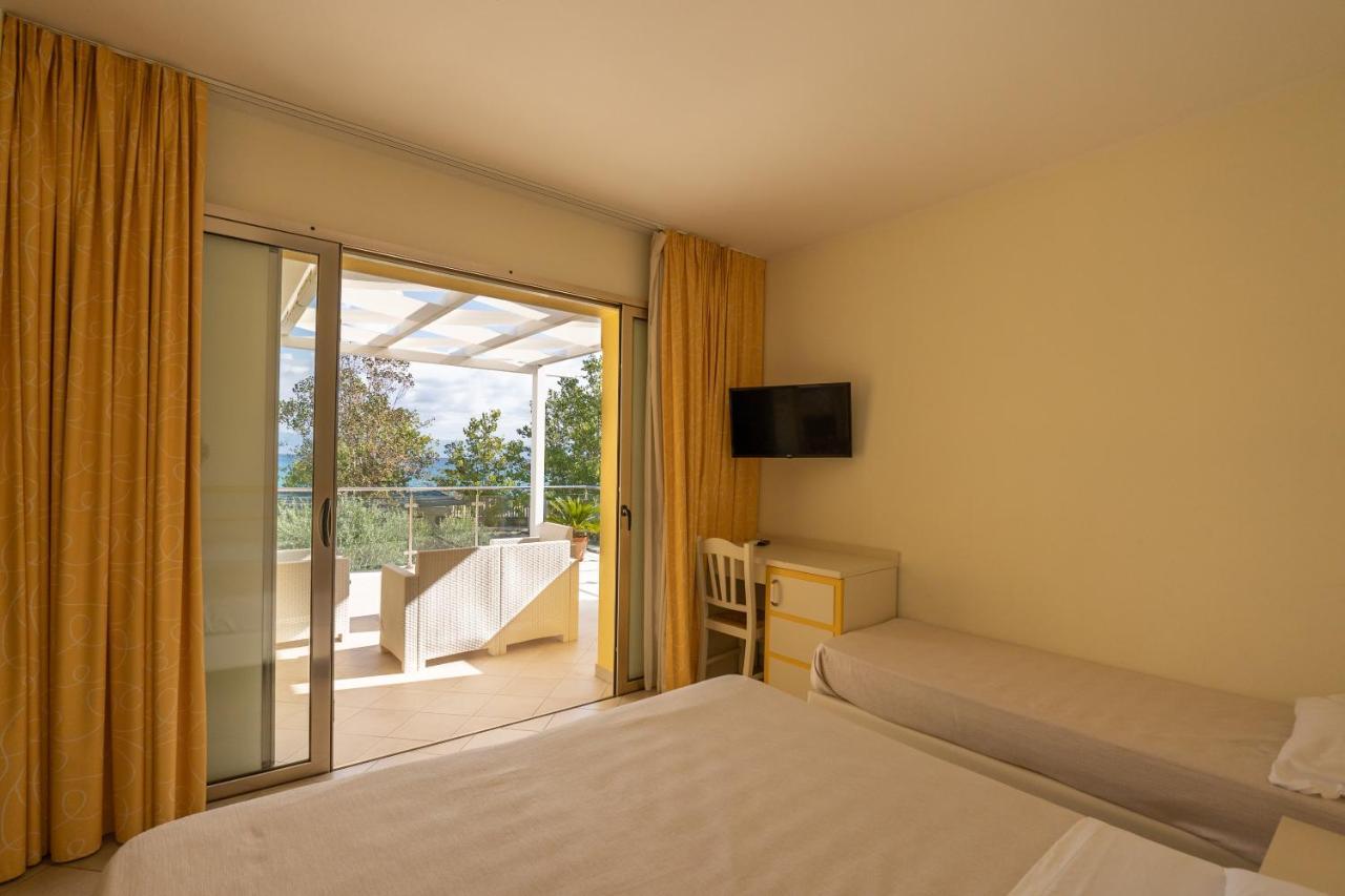 Hotel Baia Di Trainiti Vibo Valentia Zewnętrze zdjęcie